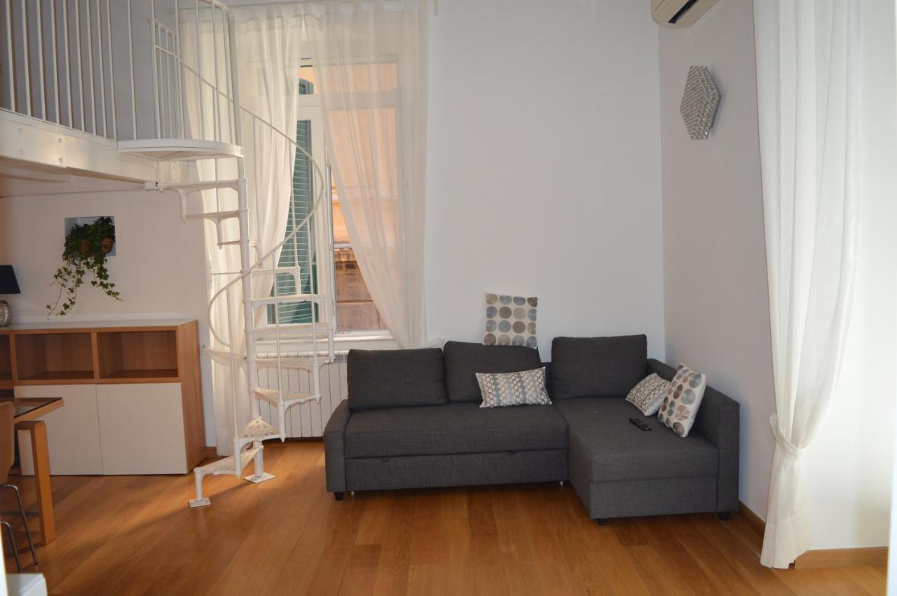Crise Home Napoli Bagian luar foto