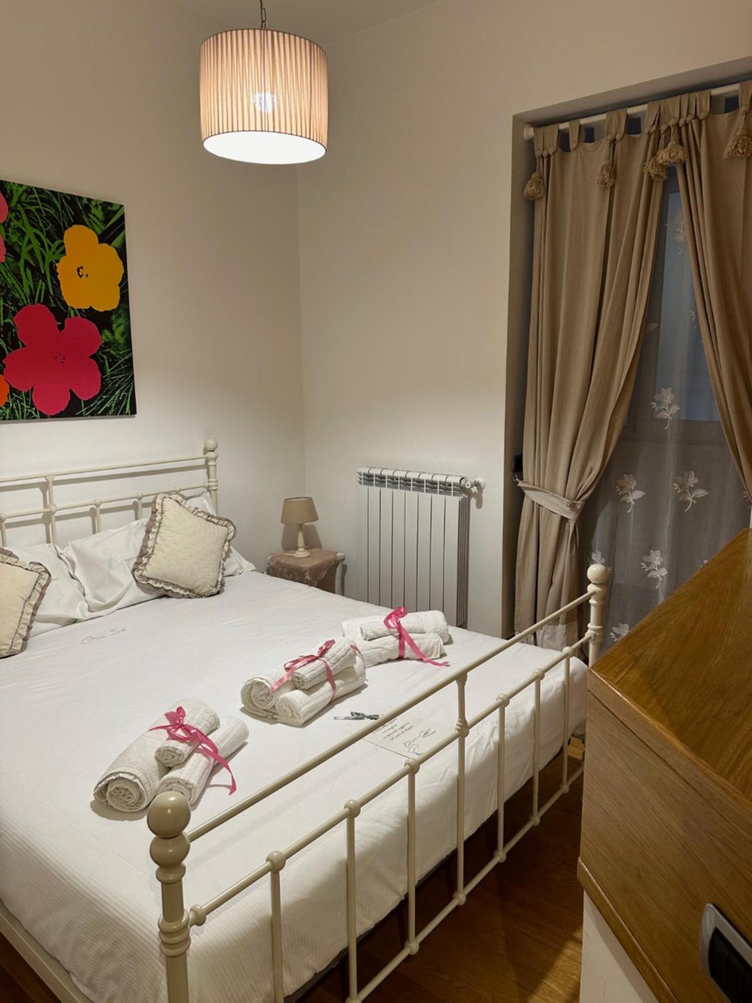 Crise Home Napoli Bagian luar foto